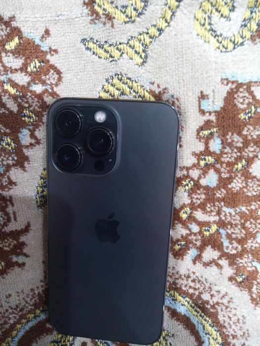 Продам Iphone 13 pro
