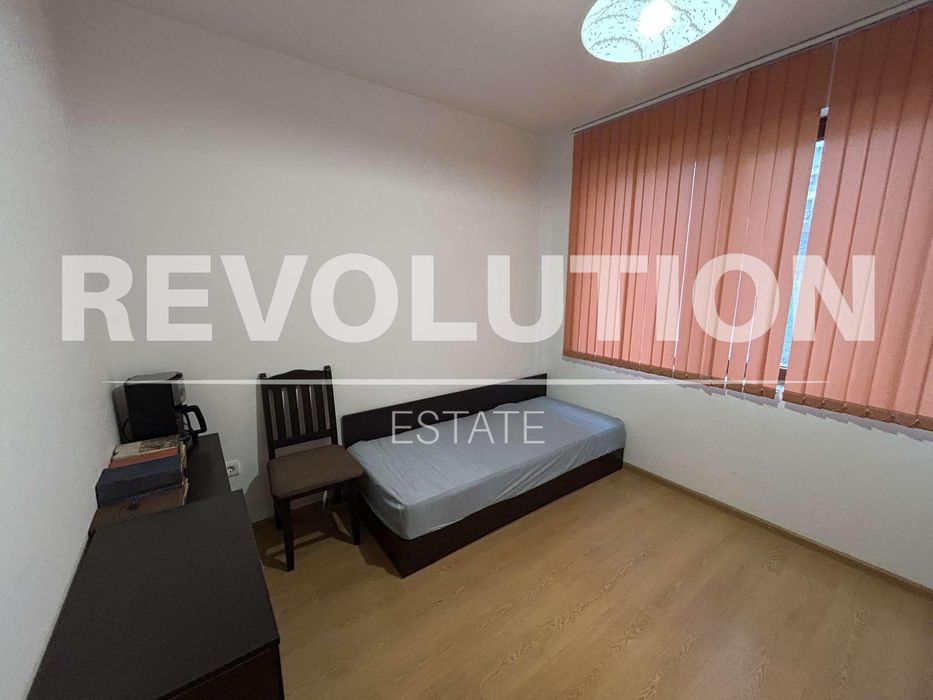 Дава се под наем Тристаен апартамент в Варна, Център - 84 кв.м за 498.27 € - Снимка #5