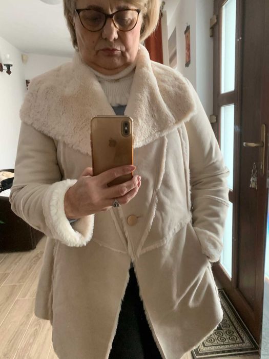cojoc alb cu blana sintetica