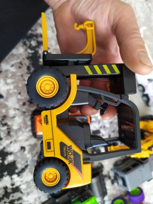 Лот играчки 10 броя