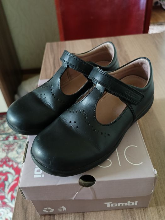 Все обуви отдам за 3000тг