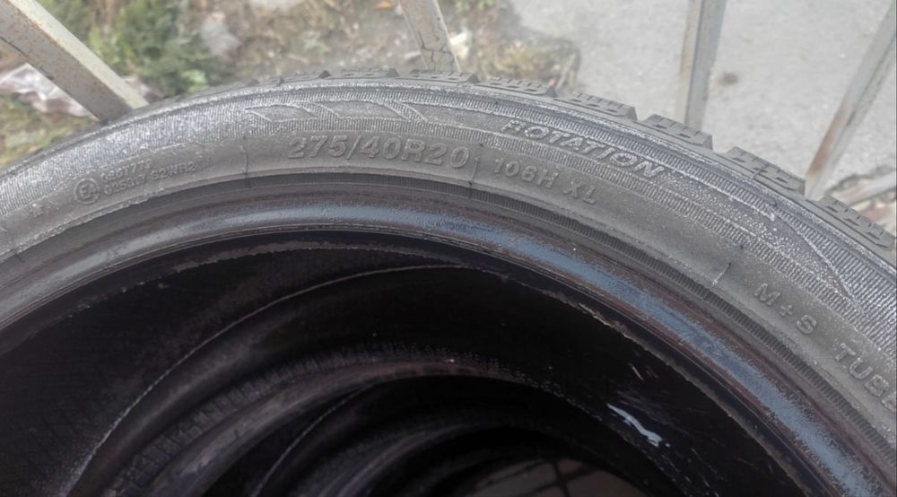 Зимние шины 275/40/20