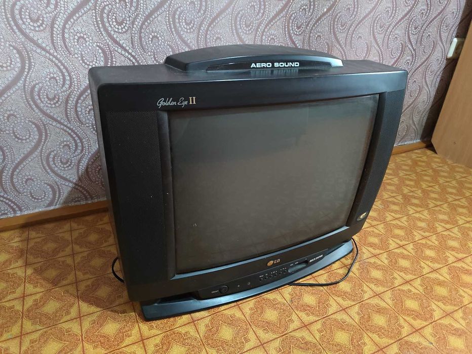 Отдам даром телевизор LG
