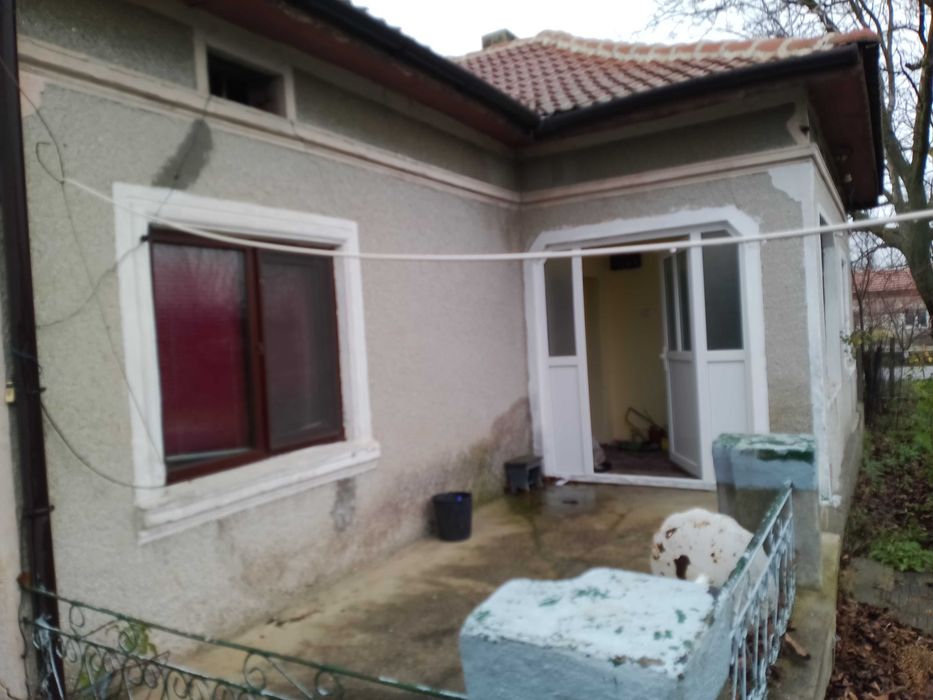 Продава се Къща в Генерал Тошево - 1150 кв.м за 31 €/кв.м - Снимка #2