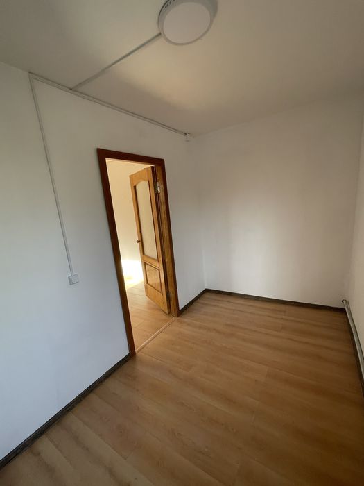 Продам комерческое здание с домом