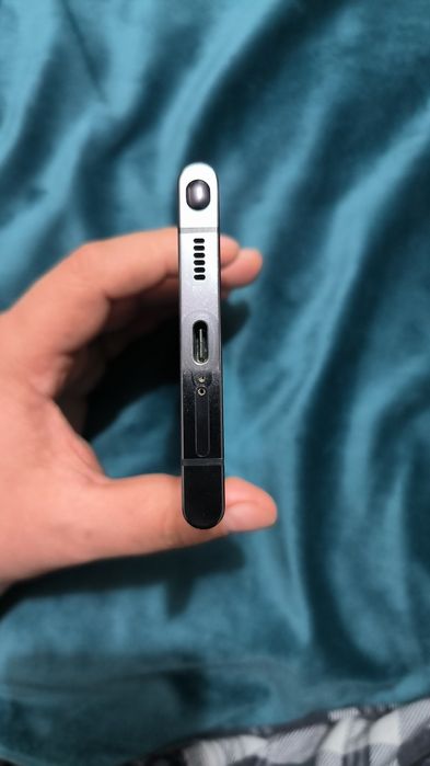 Samsung s22 Ultra 5G punct display