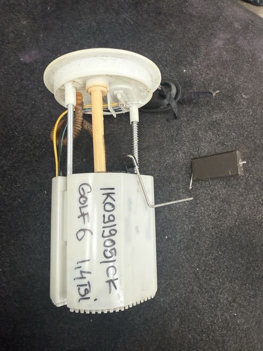 pompa benzina VW Golf6 cod 1K0919051CK motor 1.4TSi ani 2008-20015