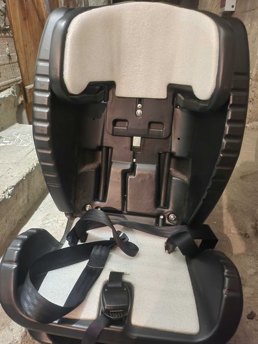 Столче за кола Chipolino Techno 360° с Isofix