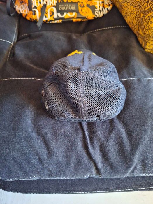 Шапки на Versace