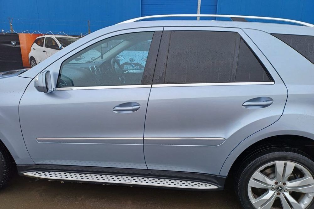 SET PRAGURI STANGA-DREAPTA MERCEDES  ML W164 FACELIFT 2008-2011