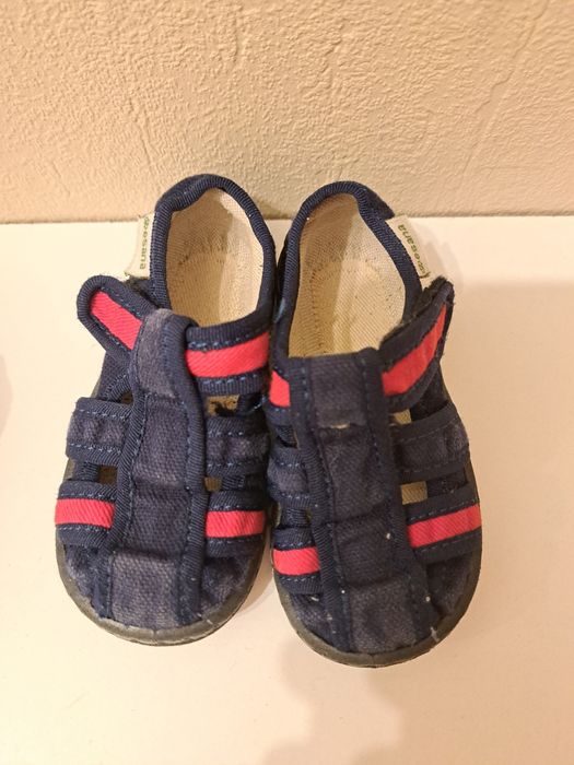 Детски обувки/пантофи
