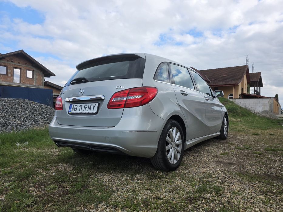 Mercedes B200 CDI, motor 1.8 diesel, 136 cp.