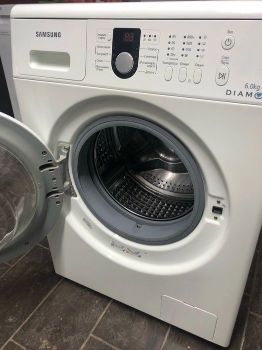 Стиральная машина SAMSUNG - 6 кило белья