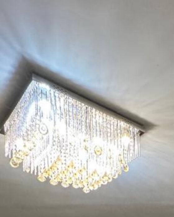 Люстра большая с пультом