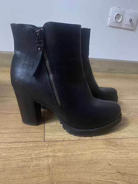 Cizme de piele mărimea 39