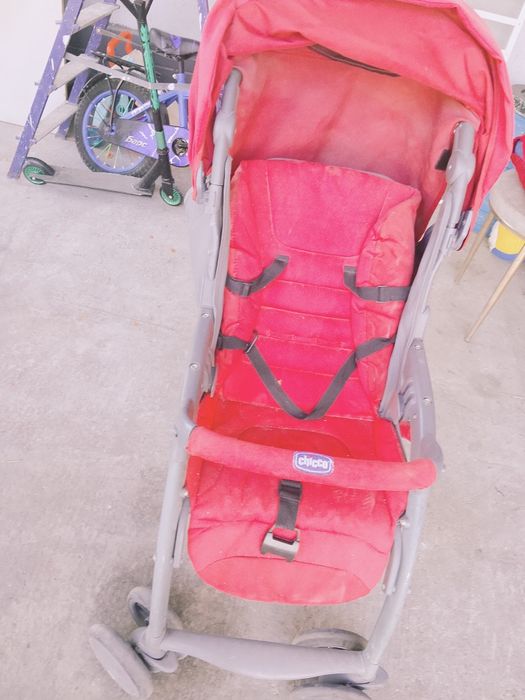 Продам. Коляску chicco очень в хорошем состоянии