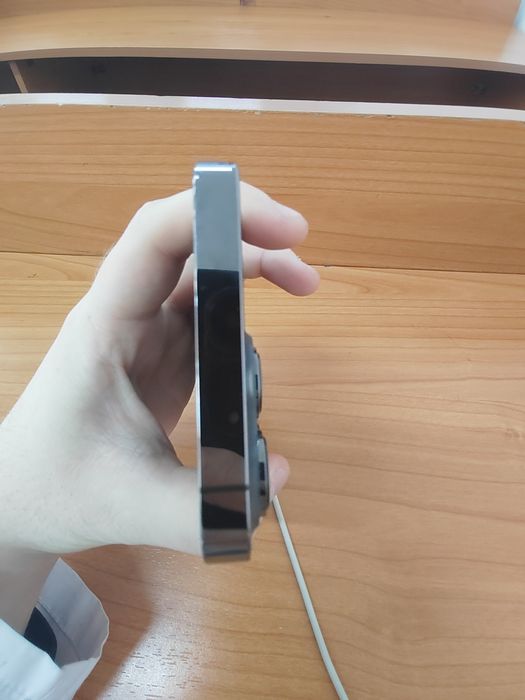 iPhon 13 Pro. Тозза