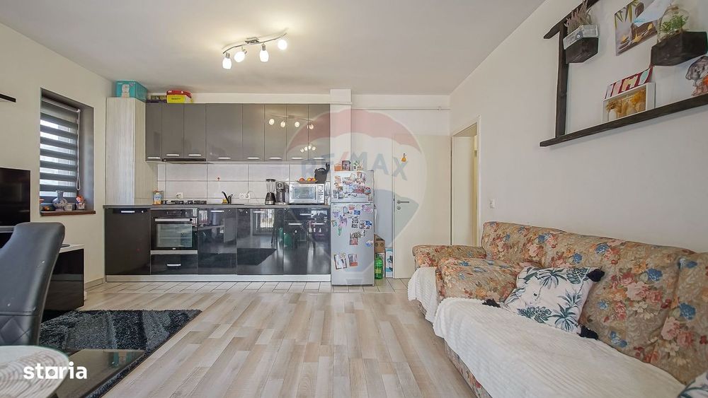 3 Camere || Tractorul || Loc De Parcare || Terasa Si Balcon
