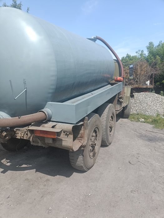 Продам Ассенизатор зил 131