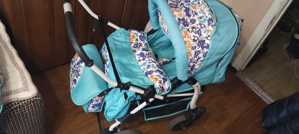 Продам детскую коляску трансформер