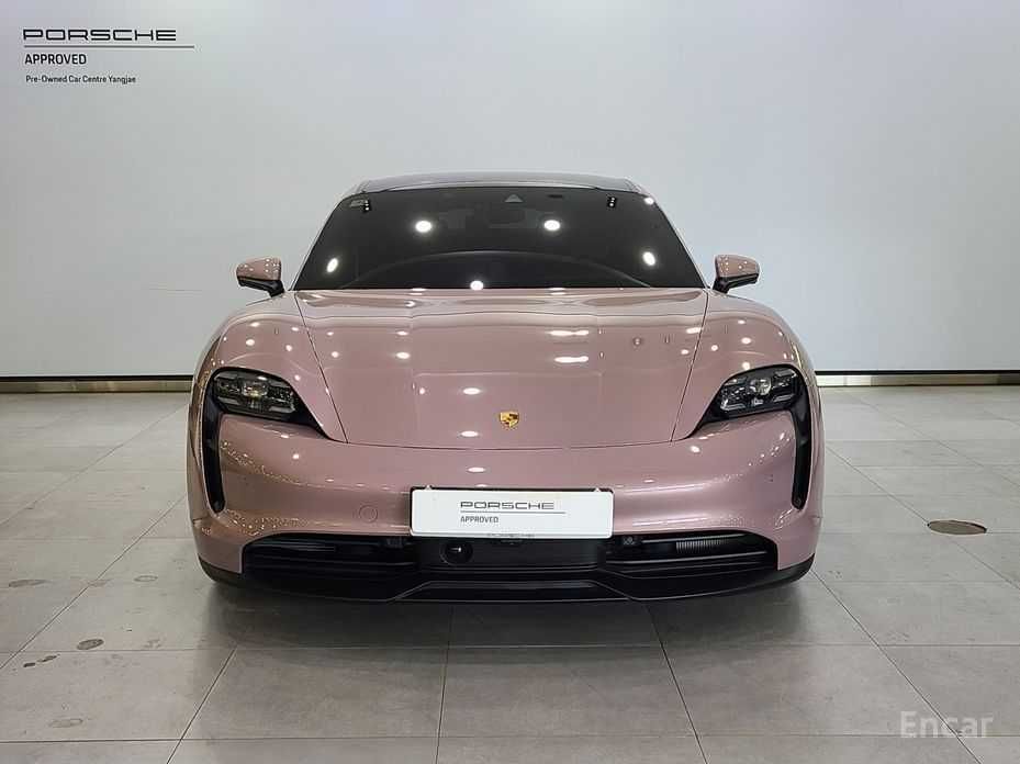 Porsche Taycan Base
