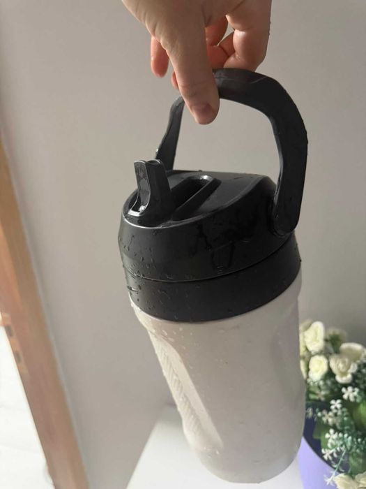 Бутылка воды Nike 2L
