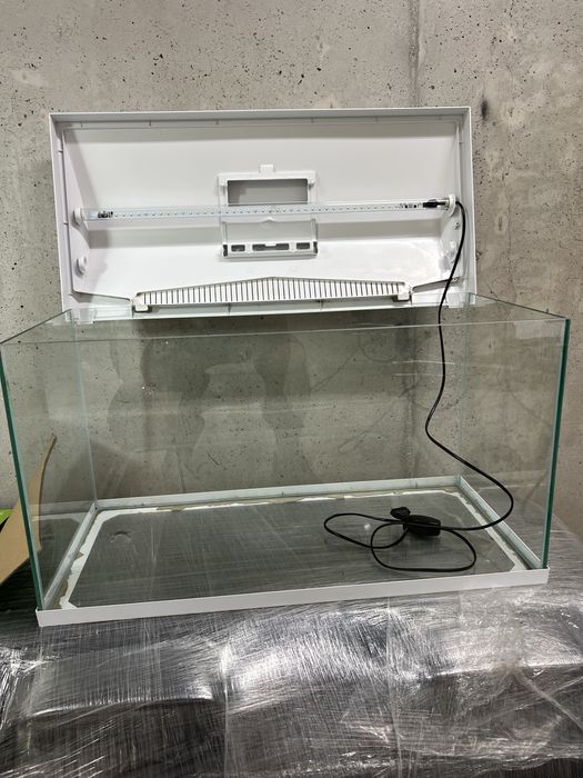 Продавам аквариум 105 литра /коледна промоция/