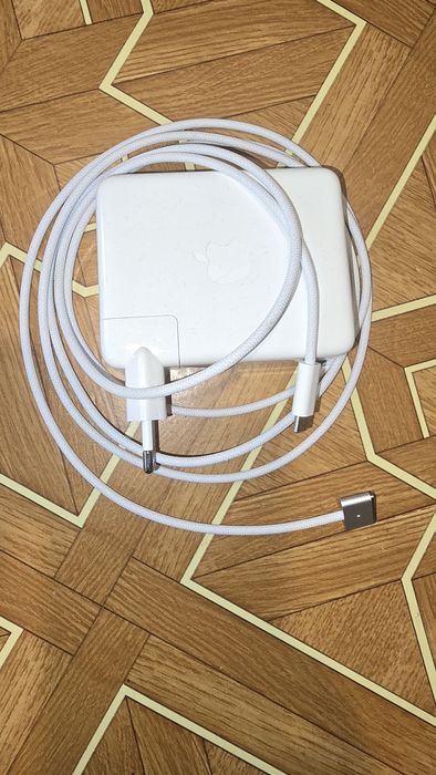 Зарядно за Apple Macbook
