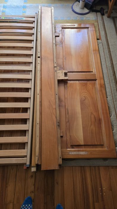 Легло с подматрачни