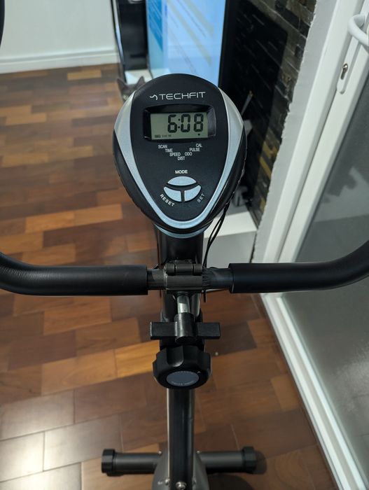 Bicicleta fitness magnetica Techfit B330, volanta 5kg, greutate maxima