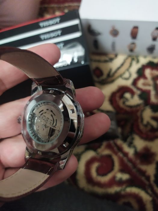 Продам часы TISSOT PRC 200