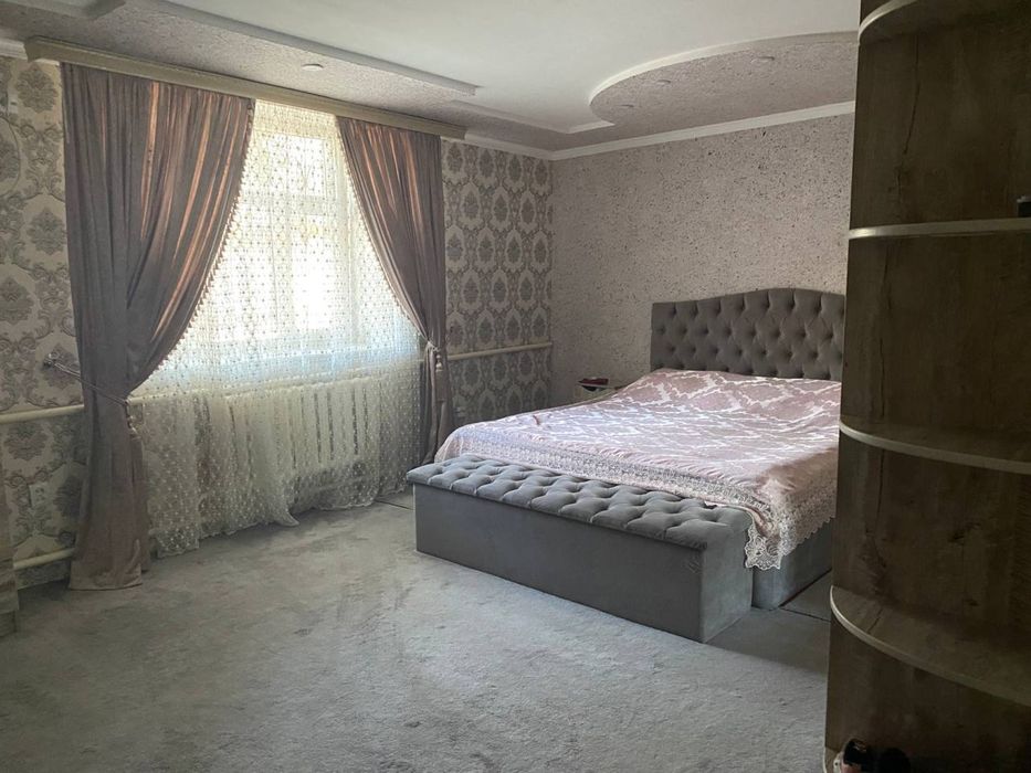 Уй ховли сотилади шахарди центирида