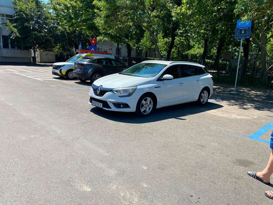 RENAULT Megane 2018 — imagine 2