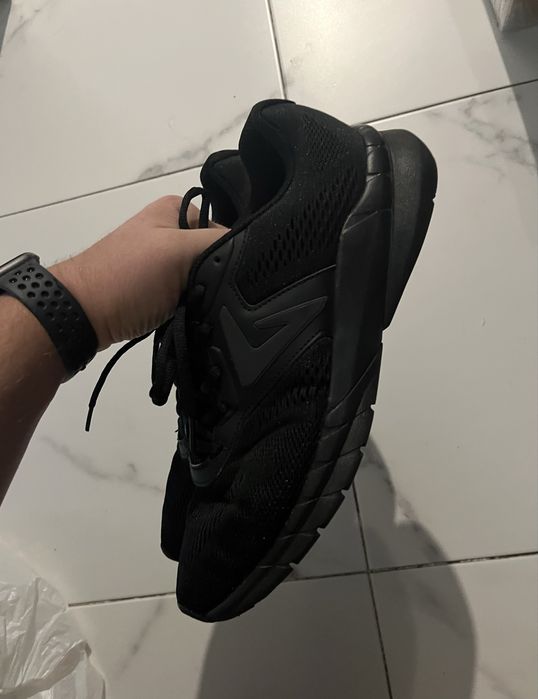 Кроссовки Demix 42 размер