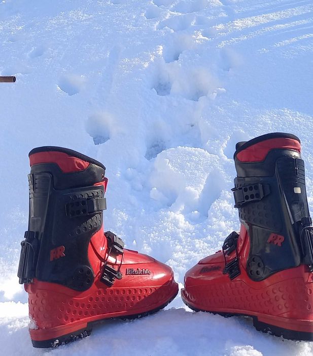 Vând Clăpari de tură 41-42