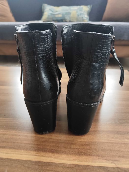 Дамски обувки и боти