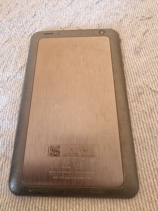 Продавам Таблет Lifetab