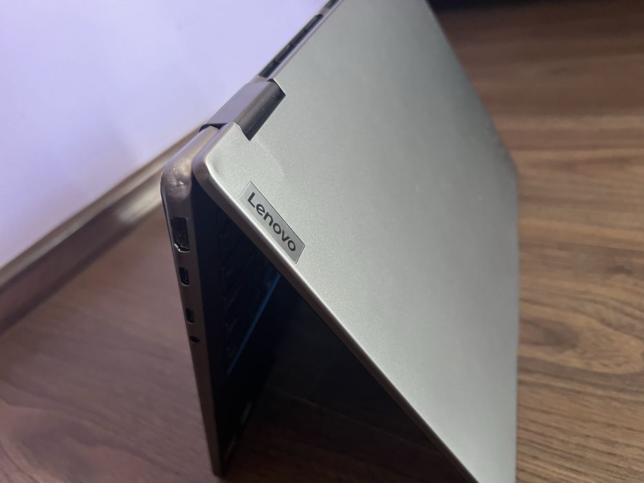 Lenovo Yoga 7 2-in-1 (сенсорный экран)