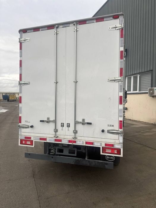 BYD T5 yangi moshina . V naliche