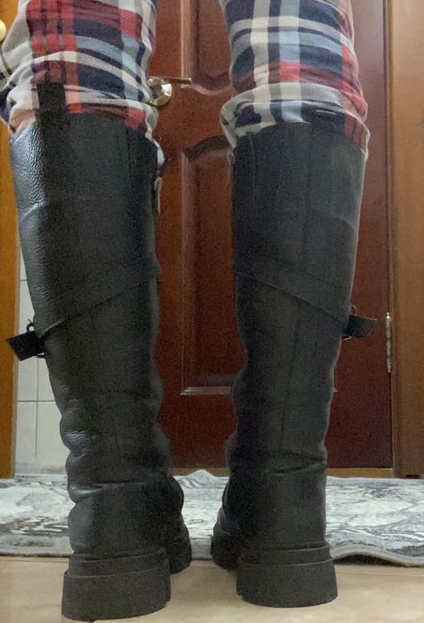 Продам зимние сапоги