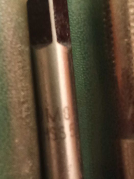 Нови, Неразпечатвани метчици М8