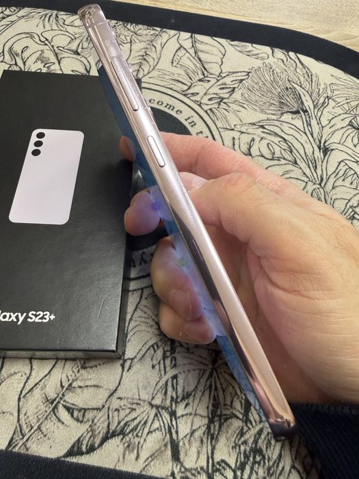 Samsung Galaxy S23 Plus 8/256gb- отличен, комплект