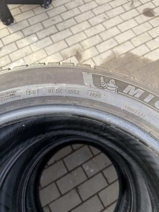 Anvelope 275 45 20 cu 305 40 20 michelin iarna