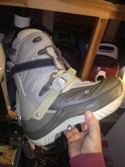 vând placă snowboard,boots
