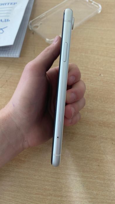 IPhone XR 128gb white