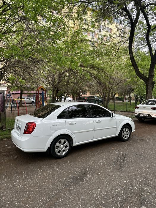 Gentra Jentra 67.000 probeg