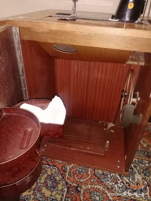 Швейная машинка бу