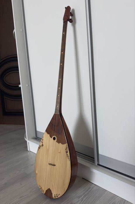 Продается домбыра