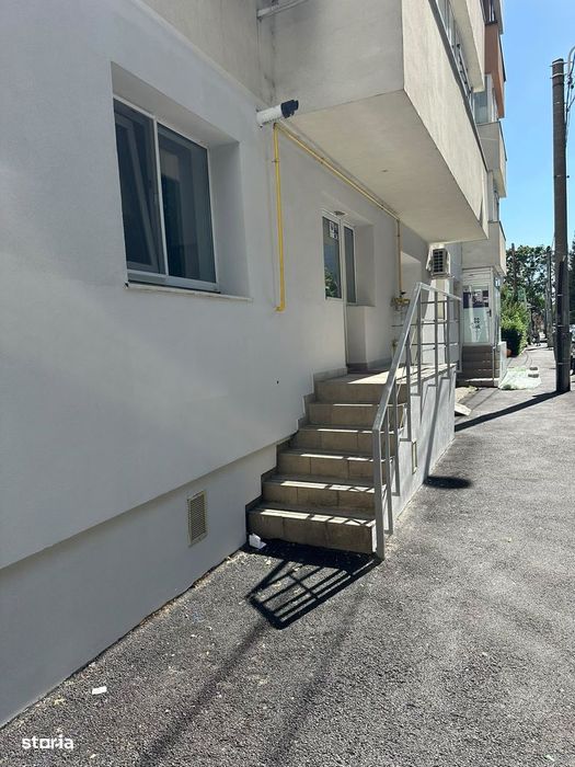 Spatiu comercial de inchiriat - Ion Mihalache 49mp