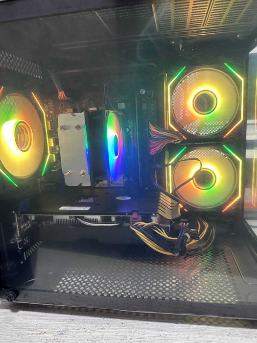 Новый игровой кейс /i5 12400/ RTX 3050 8gb /16 gb 3200mhz /CS2 300 FPS